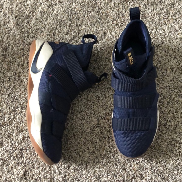 Nike | Shoes | Lebron Soldier Xi Navy 